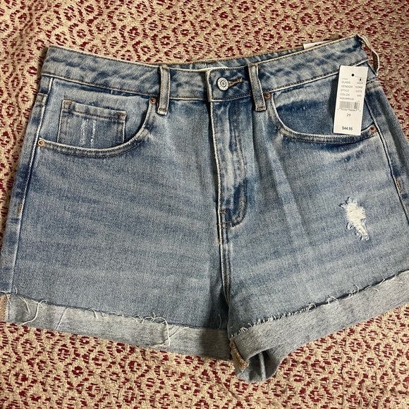 ⚡️NWT pac sun mom jean shorts ⚡️3 for 25 - Picture 1 of 4